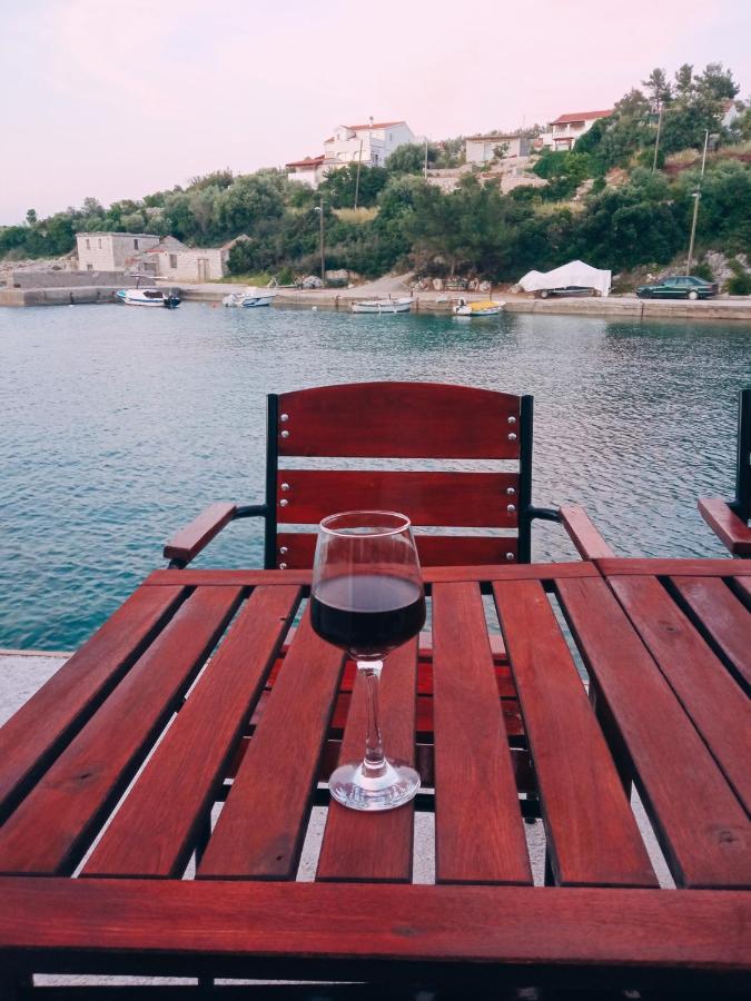 Holiday Home - Pavenka Donje Selo na Šolti Buitenkant foto